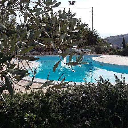 مزرعة للإقامة Raffo Naro