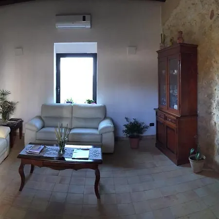 مزرعة للإقامة Raffo Naro