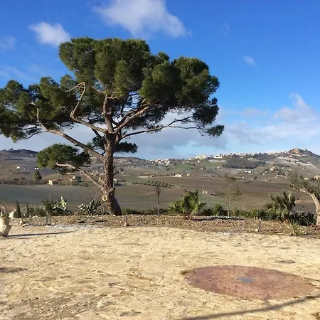 Raffo مزرعة للإقامة Naro