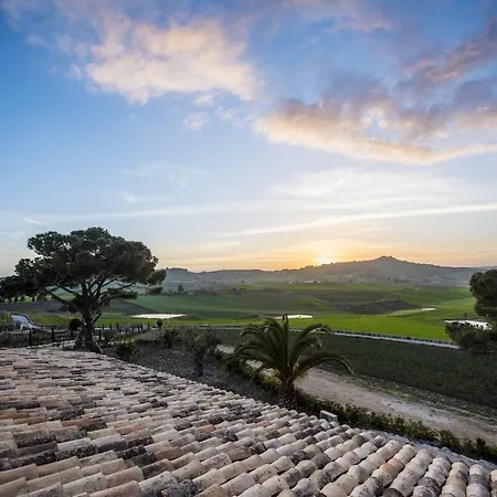 مزرعة للإقامة Raffo Naro